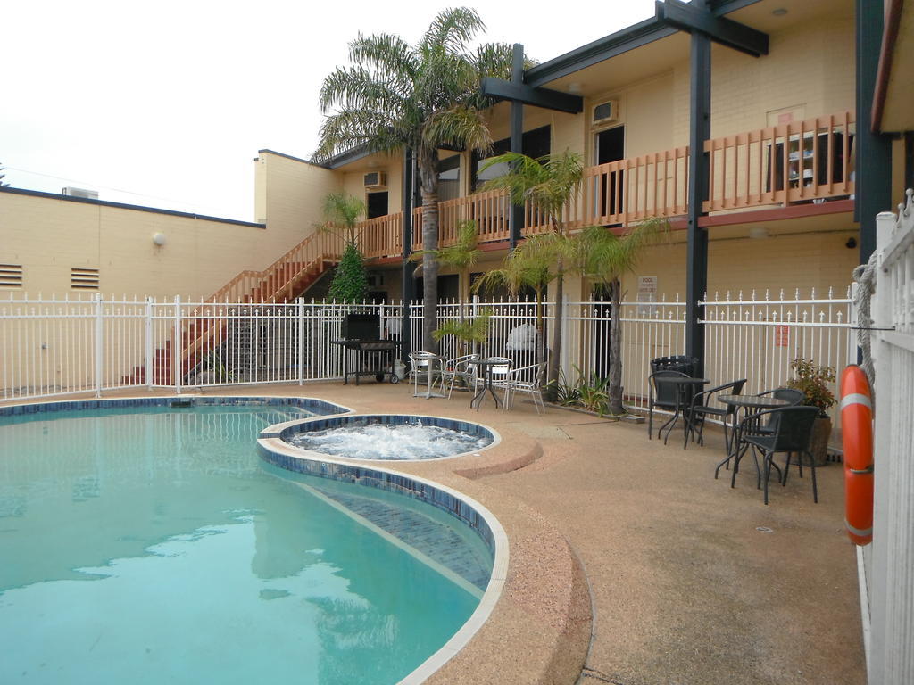 The Central Hotel Motel לייקס אינטרנס מראה חיצוני תמונה